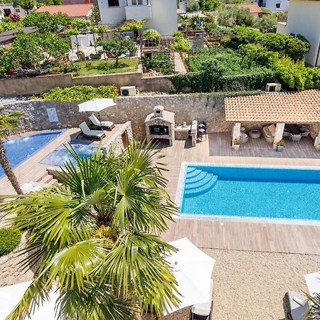 קרק Apartments Petra Krk מראה חיצוני תמונה