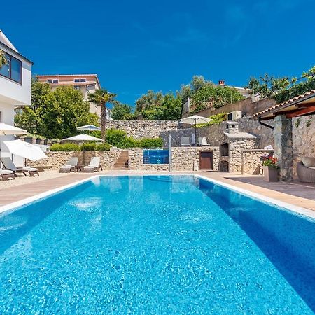 קרק Apartments Petra Krk מראה חיצוני תמונה