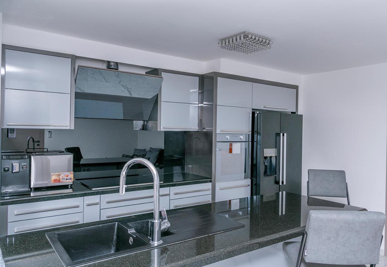 קרק Apartments Petra Krk מראה חיצוני תמונה
