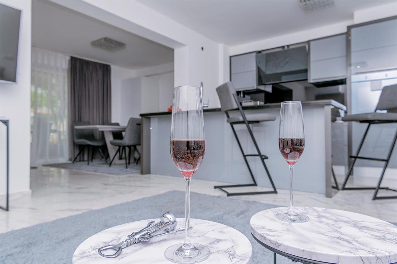 קרק Apartments Petra Krk מראה חיצוני תמונה