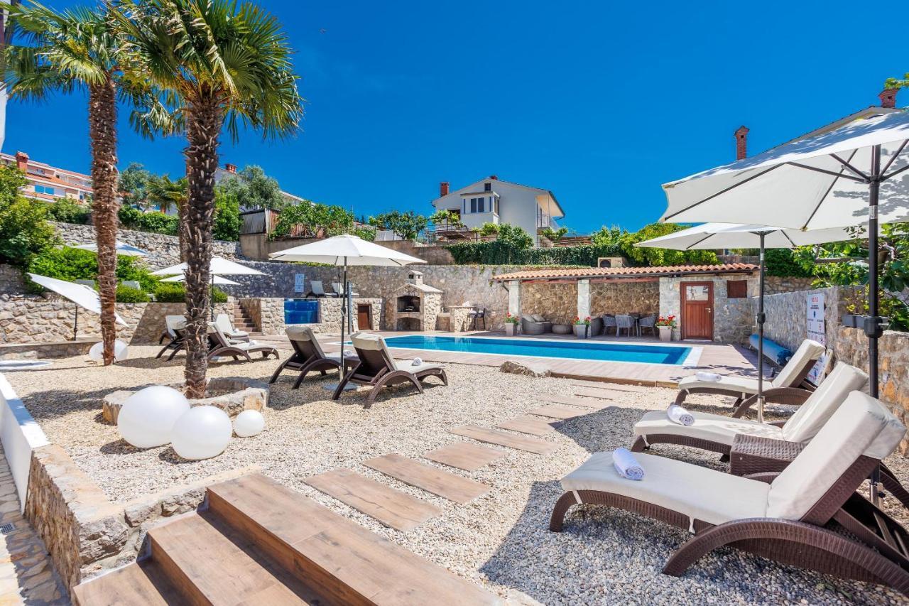קרק Apartments Petra Krk מראה חיצוני תמונה