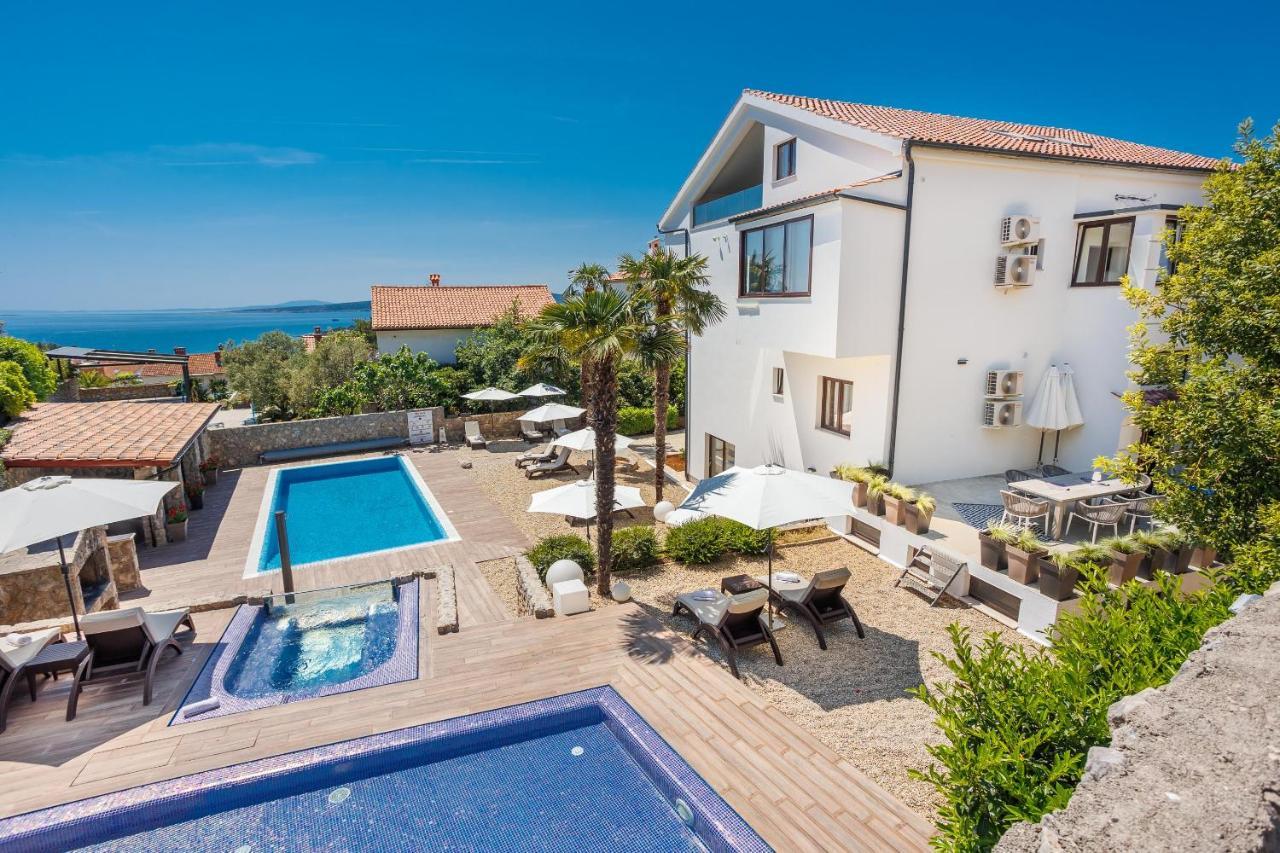 קרק Apartments Petra Krk מראה חיצוני תמונה
