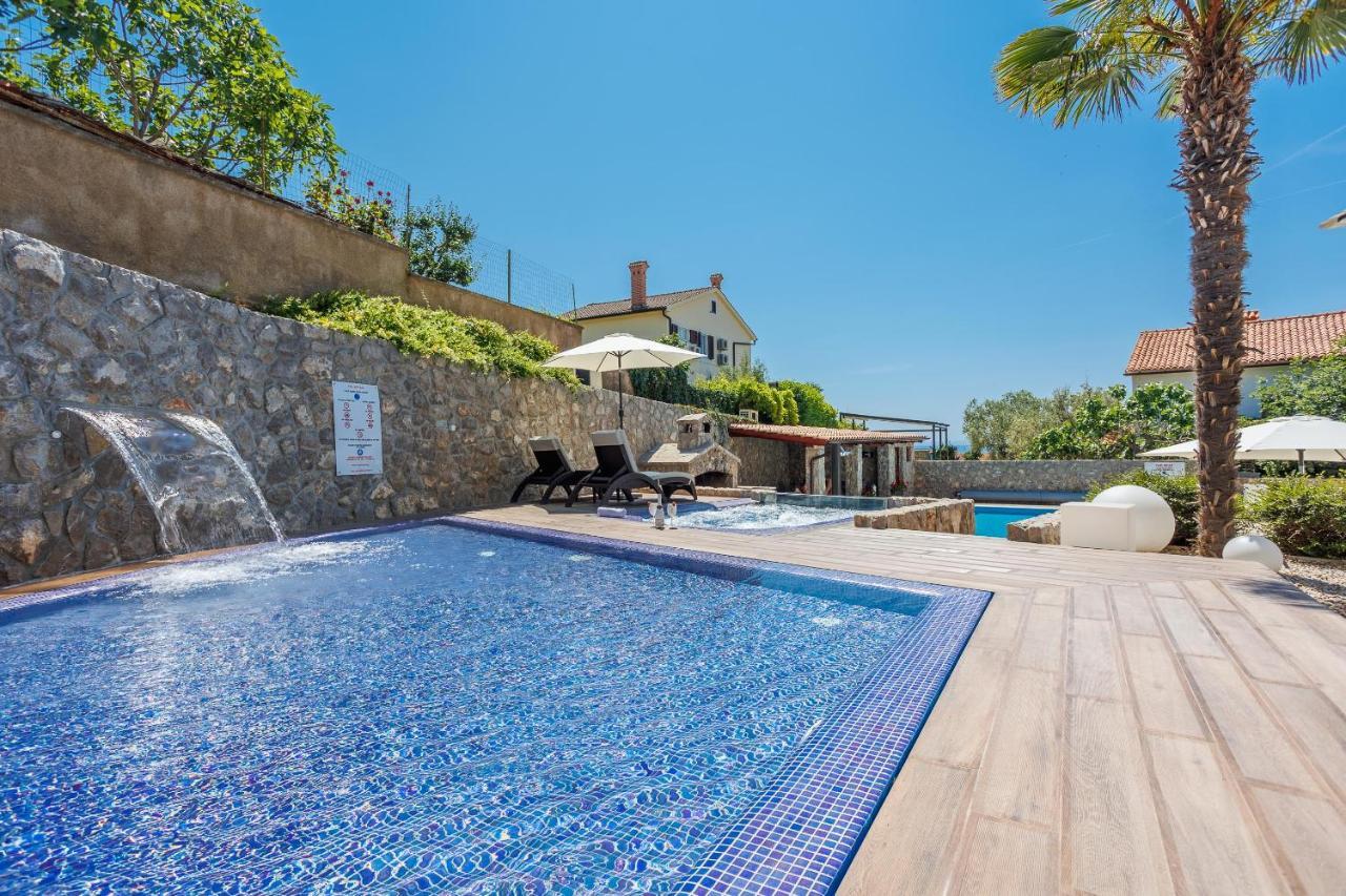 קרק Apartments Petra Krk מראה חיצוני תמונה