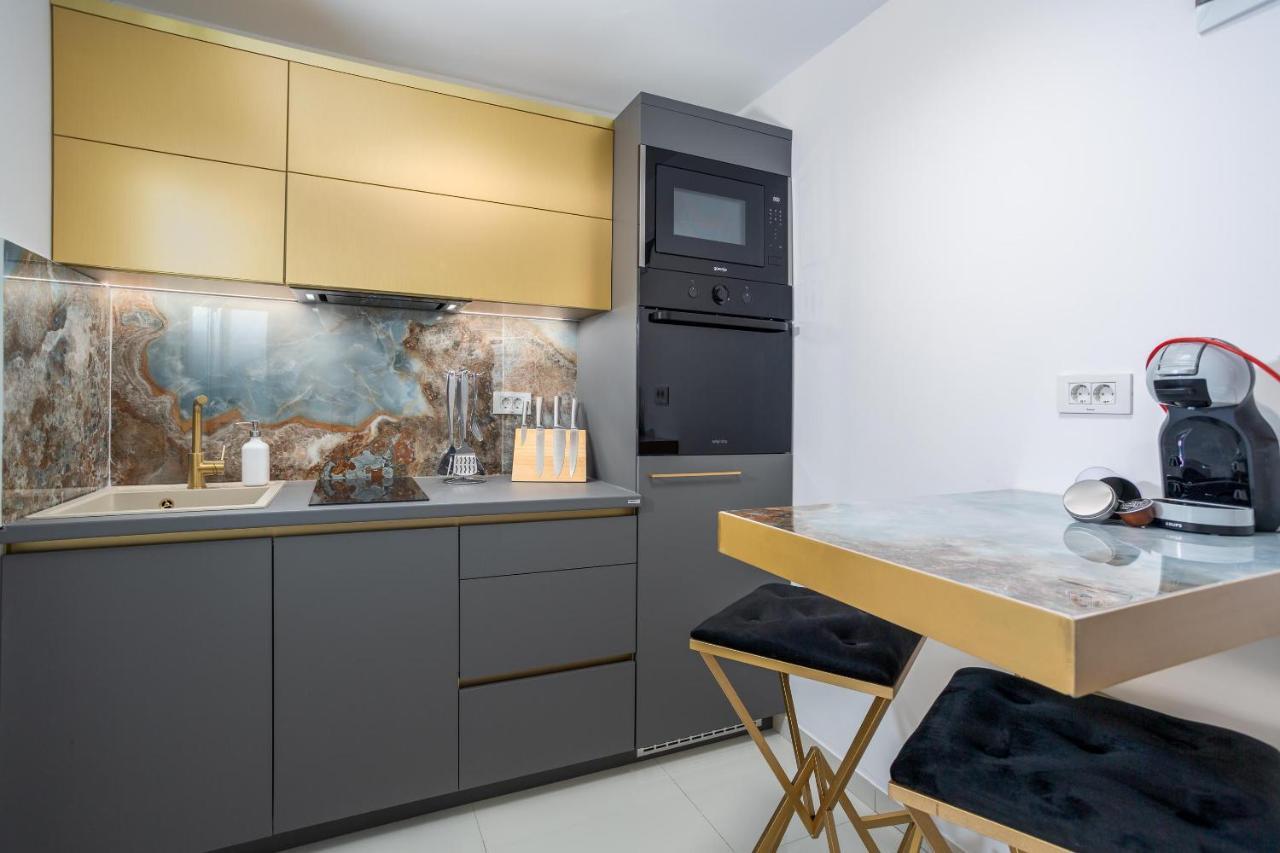 קרק Apartments Petra Krk מראה חיצוני תמונה