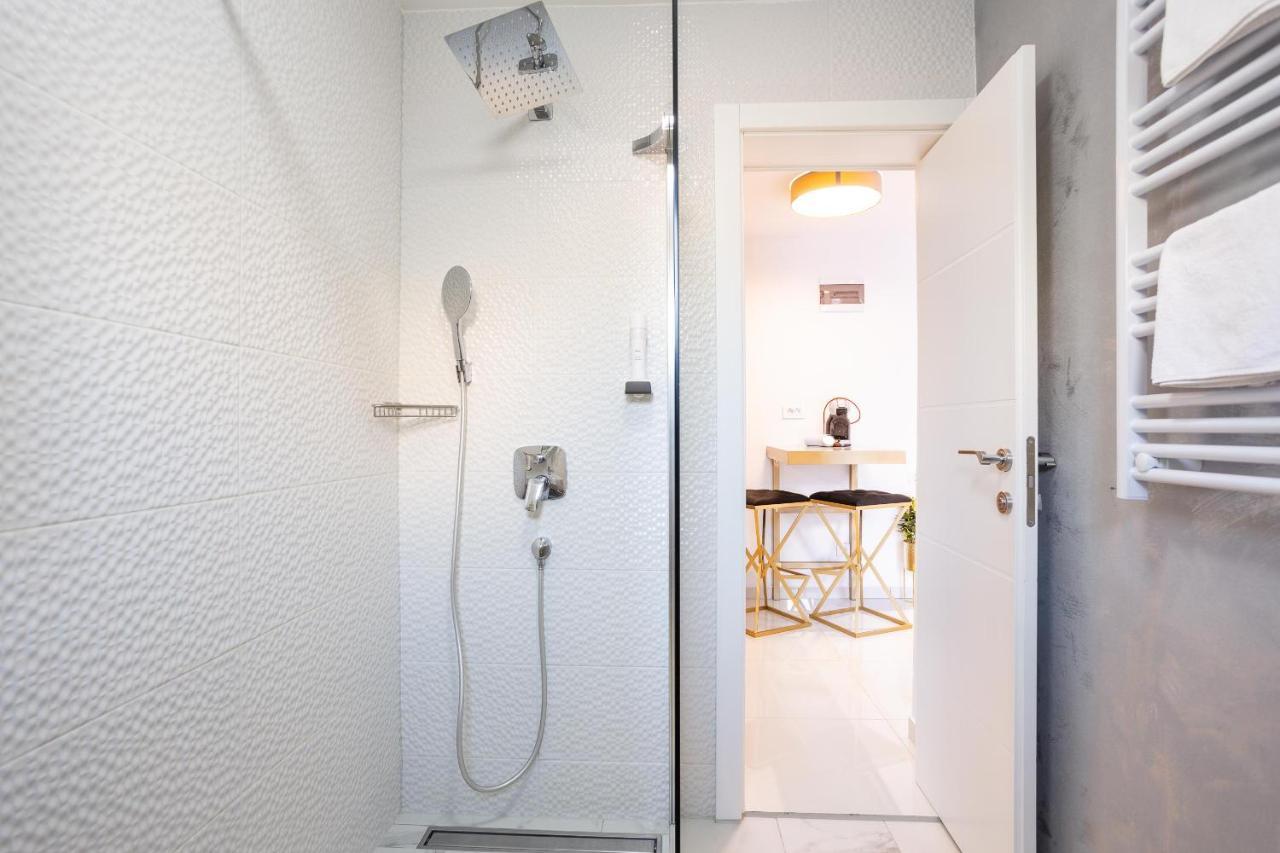 קרק Apartments Petra Krk מראה חיצוני תמונה