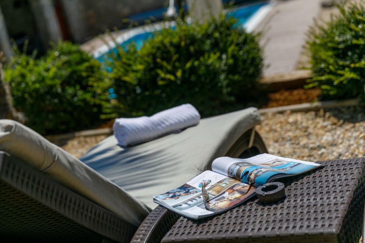 קרק Apartments Petra Krk מראה חיצוני תמונה