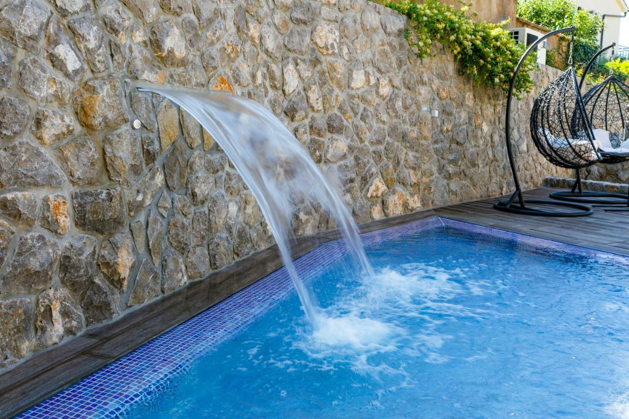 קרק Apartments Petra Krk מראה חיצוני תמונה